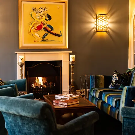 Aynsome Manor Bed and breakfast