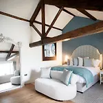Aynsome Manor Bed & Breakfast