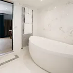 Aynsome Manor 卡特梅尔