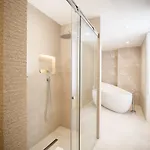 Aynsome Manor לינה וארוחת בוקר 4*