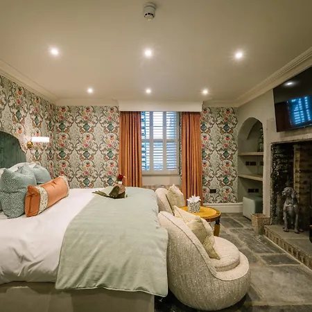 Couette-café Aynsome Manor 4*
