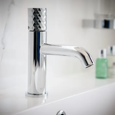 ベッド・アンド・ブレックファスト Aynsome Manor 4*