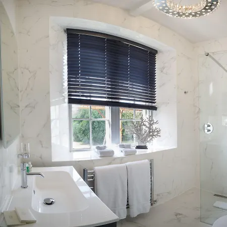 Aynsome Manor Couette-café 4*